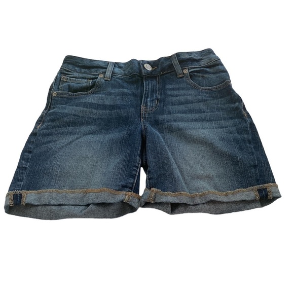 Maurice’s jean shorts unfinished rolled hem button/zip closure Size 2 - Picture 1 of 10
